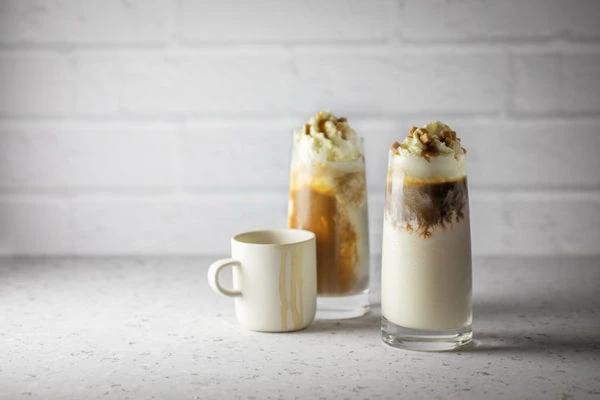 Espresso frappé se slaným karamelem