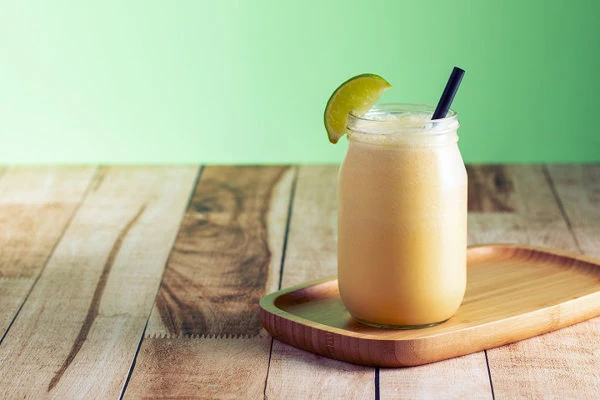 Tropické ovocné smoothie