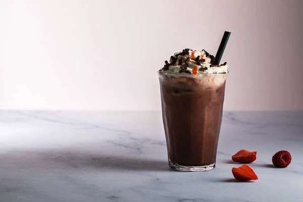 Jahodová ledová čokoláda